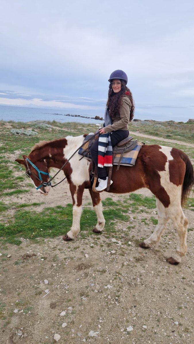 Cavallerizza con cavallo pezzato al mare - Escursione a cavallo Lecce